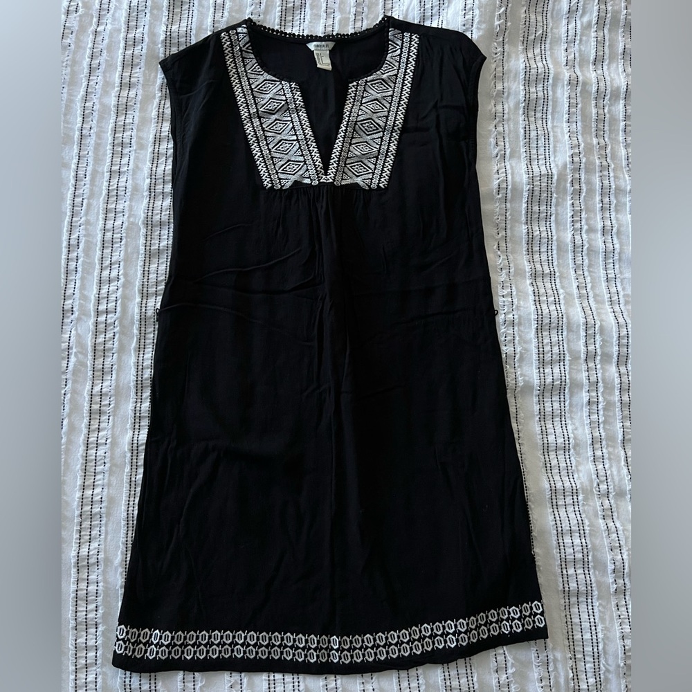 F21 loose black mini dress with embroidery